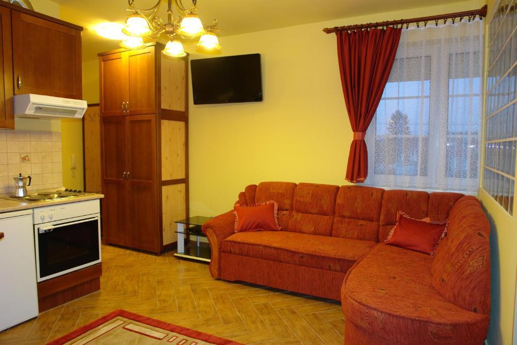 Holdlux Apartmanok Sárvár Habitación foto