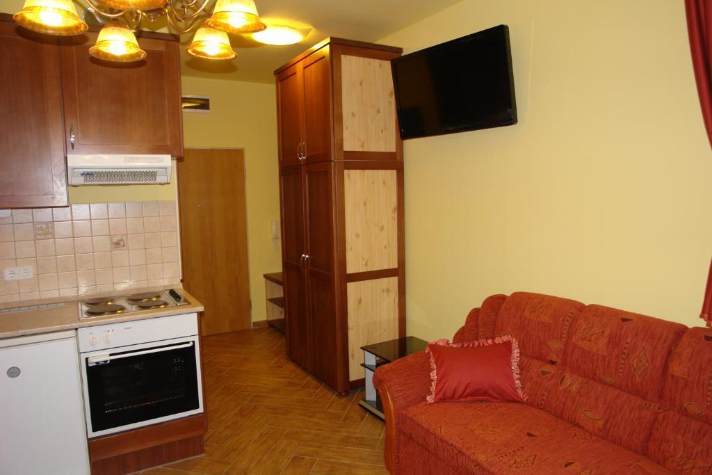 Holdlux Apartmanok Sárvár Habitación foto