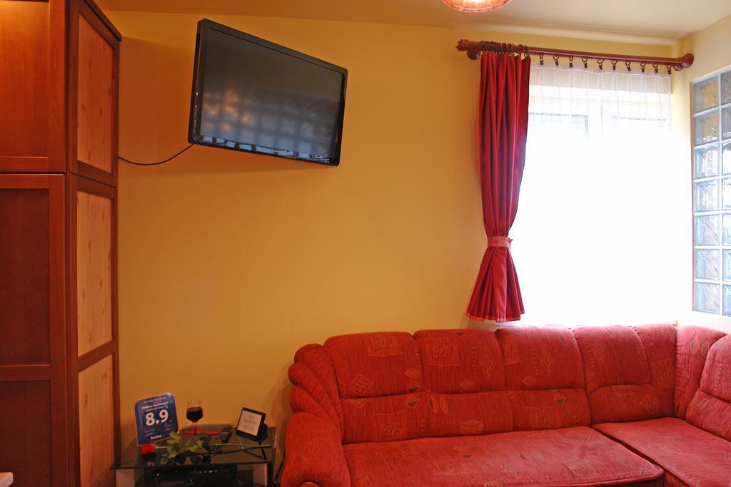 Holdlux Apartmanok Sárvár Exterior foto