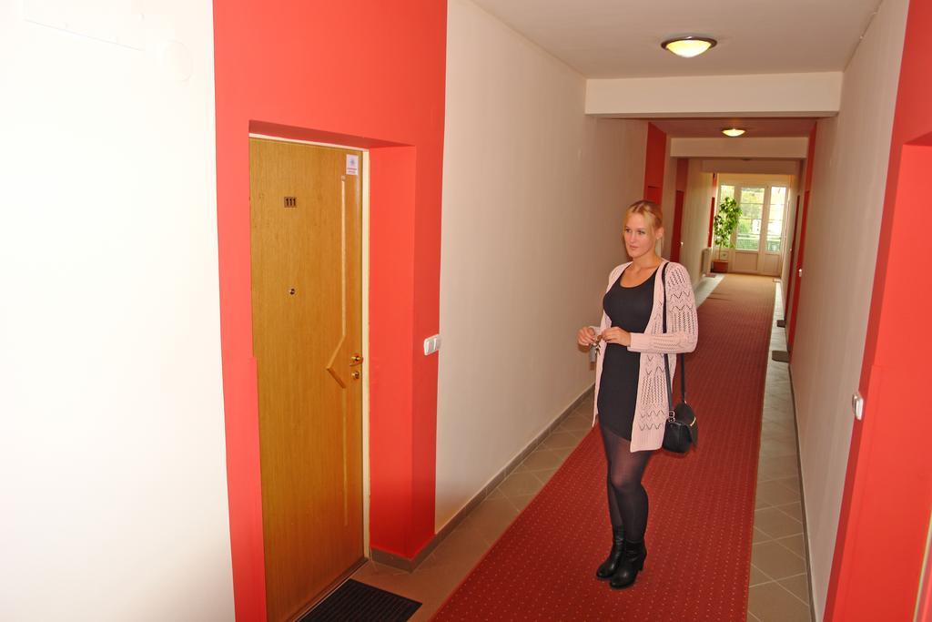 Holdlux Apartmanok Sárvár Exterior foto